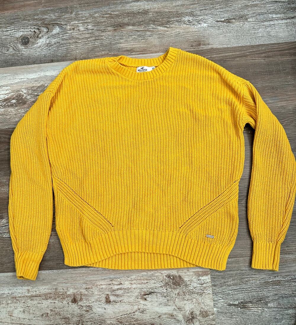 Hollister Co Vintage yellow knit crewneck sweater in women’s Sz XS